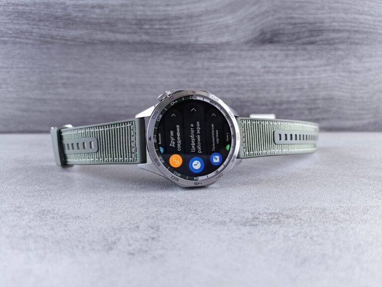 Best Smartwatches under $200